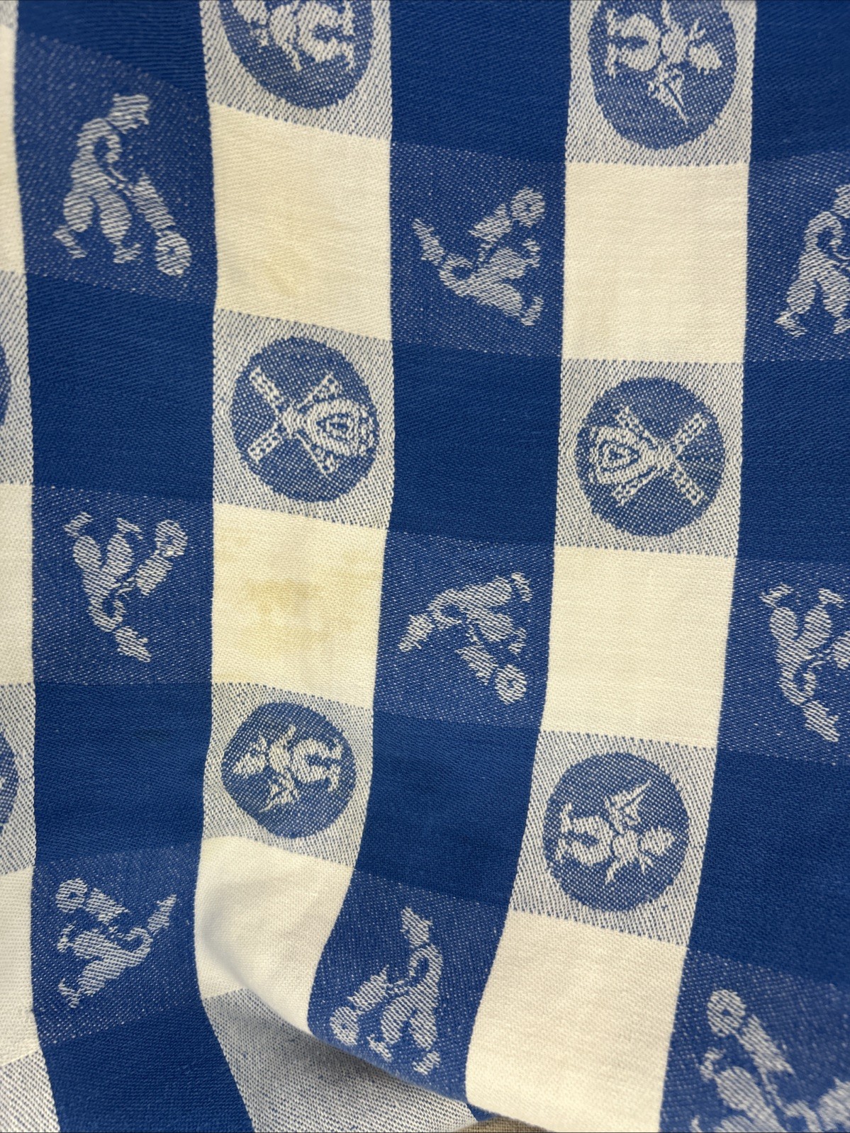 VTG Blue & White Farmhouse Tablecloth /Dutch Windmills & Folk Motifs ~54\