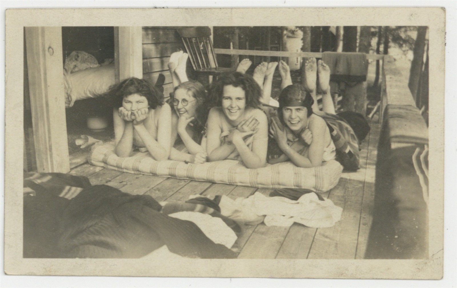 Flapper Females At Beach 1930 Playful Lesbian Photo Antique LGBT Kiss Gay Q10043 Flapper Females At Beach 1930 Playful Lesbian Photo Antique LGBT Kiss Gay Q10043