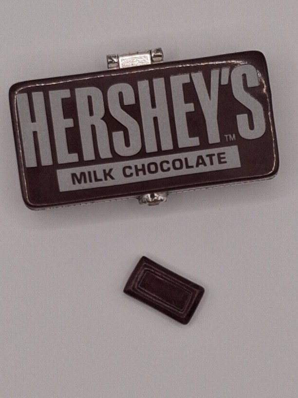 Hershey’s Chocolate Bar PHB Porcelain Hinged Box Midwest of Cannon Falls