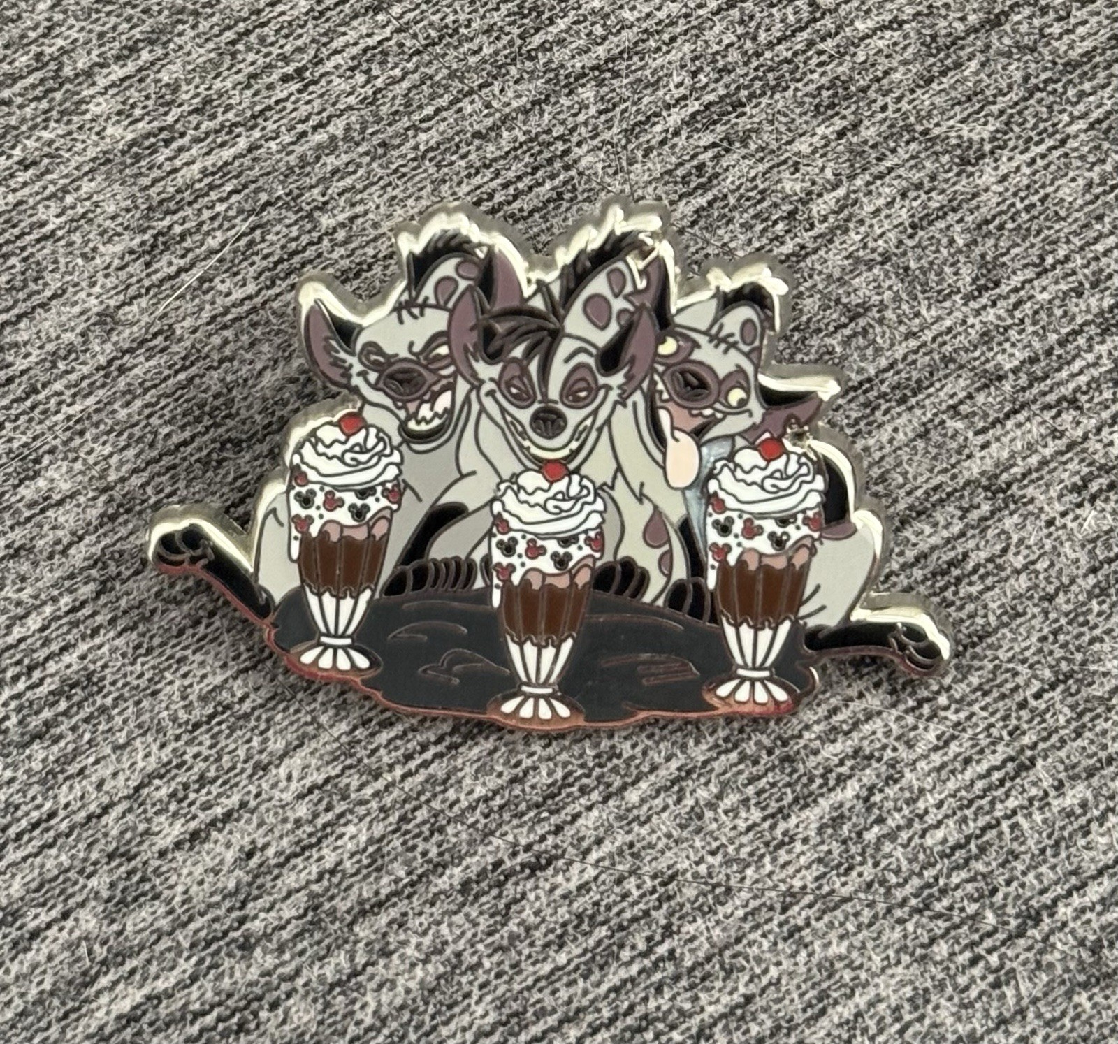 DSSH DSF HYENAS BANZAI SHENZI AND ED LION KING PIN TRADER\'S DELIGHT LE 400 PIN