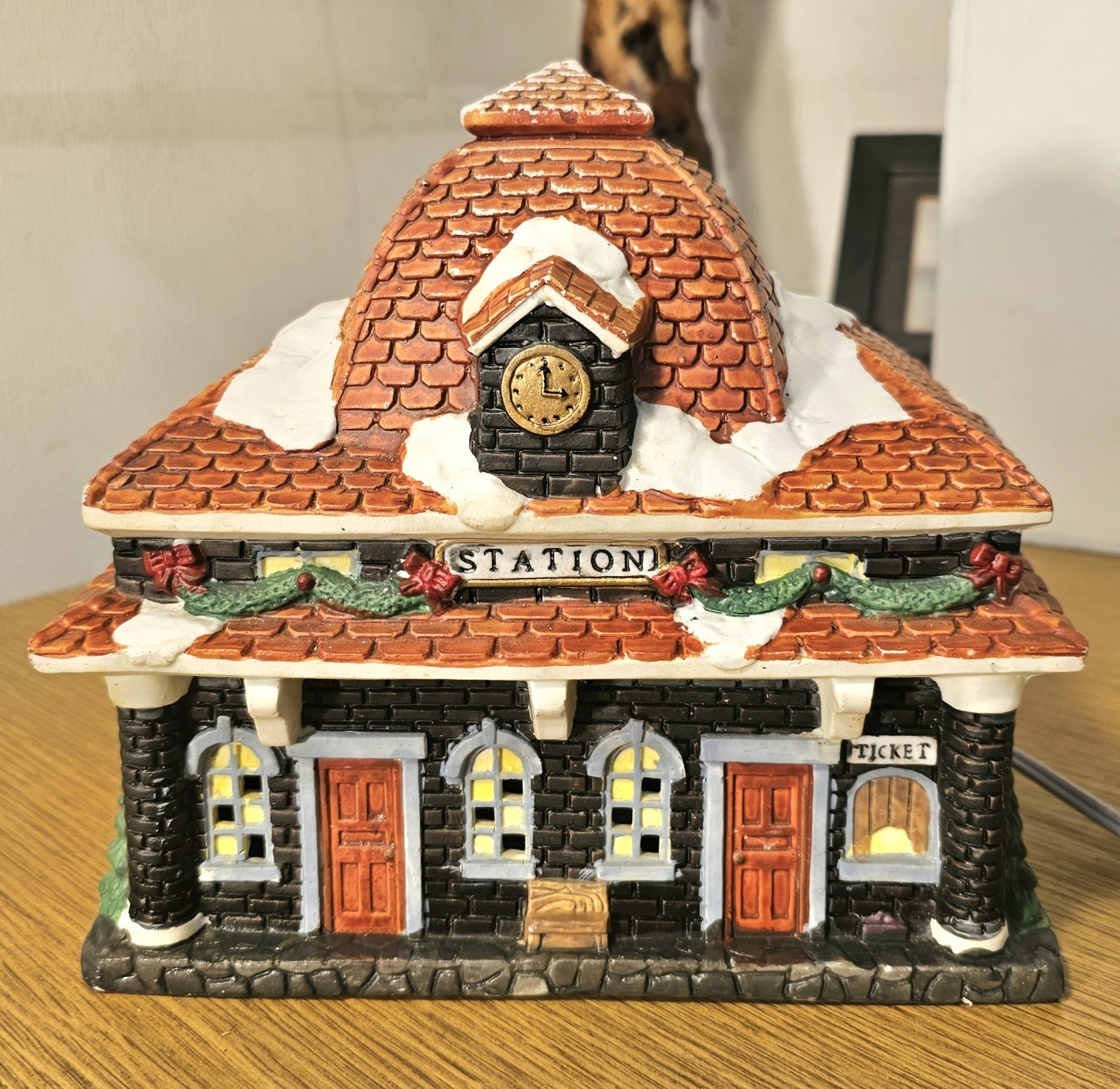 Vintage Trim A Home 1996 Lighted Porcelain Train Station Christmas Village Vintage Trim A Home 1996 Lighted Porcelain Train Station Christmas Village