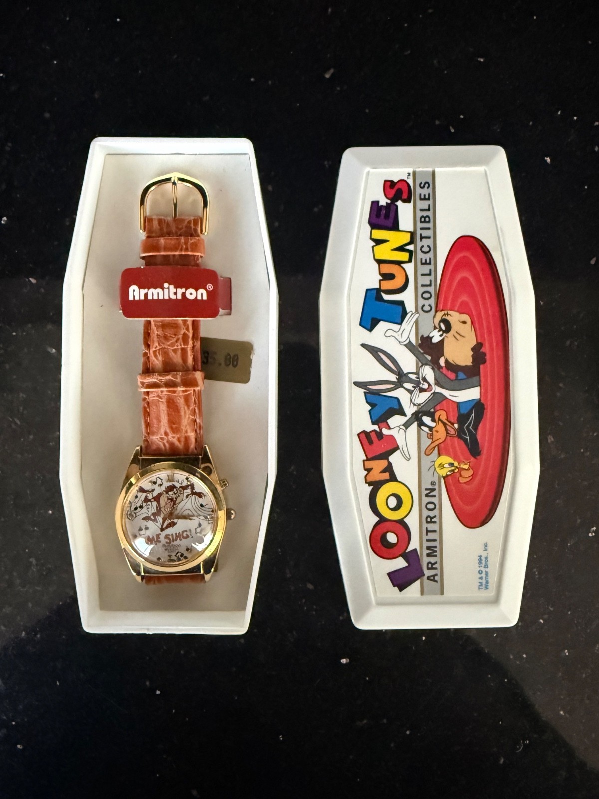 VTG 1994 Taz Mens Armitron Musical Watch Looney Tunes Leather