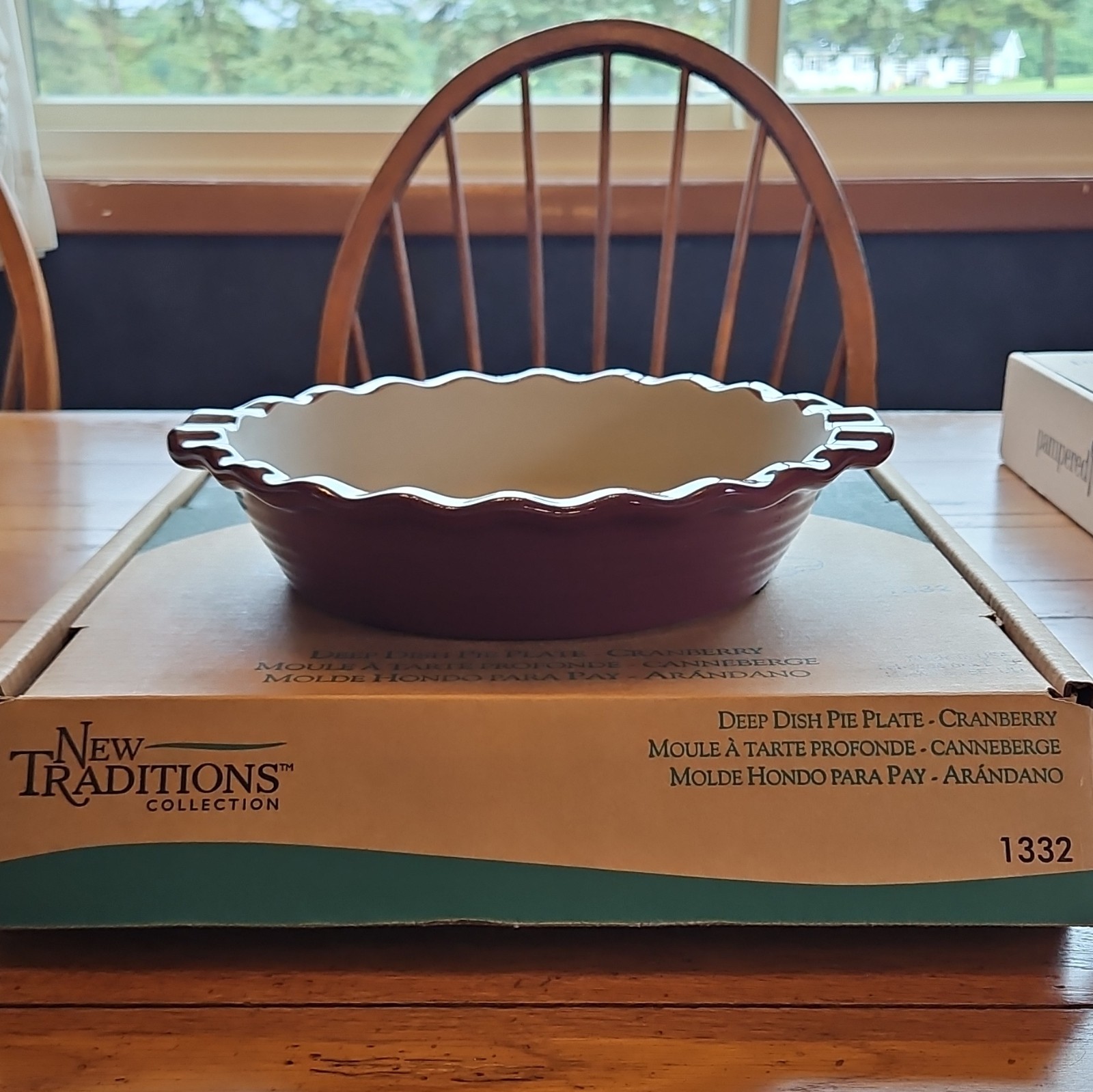NIB Vintage Pampered Chef New Traditions Deep Dish Pie Plate 9in Cranberry