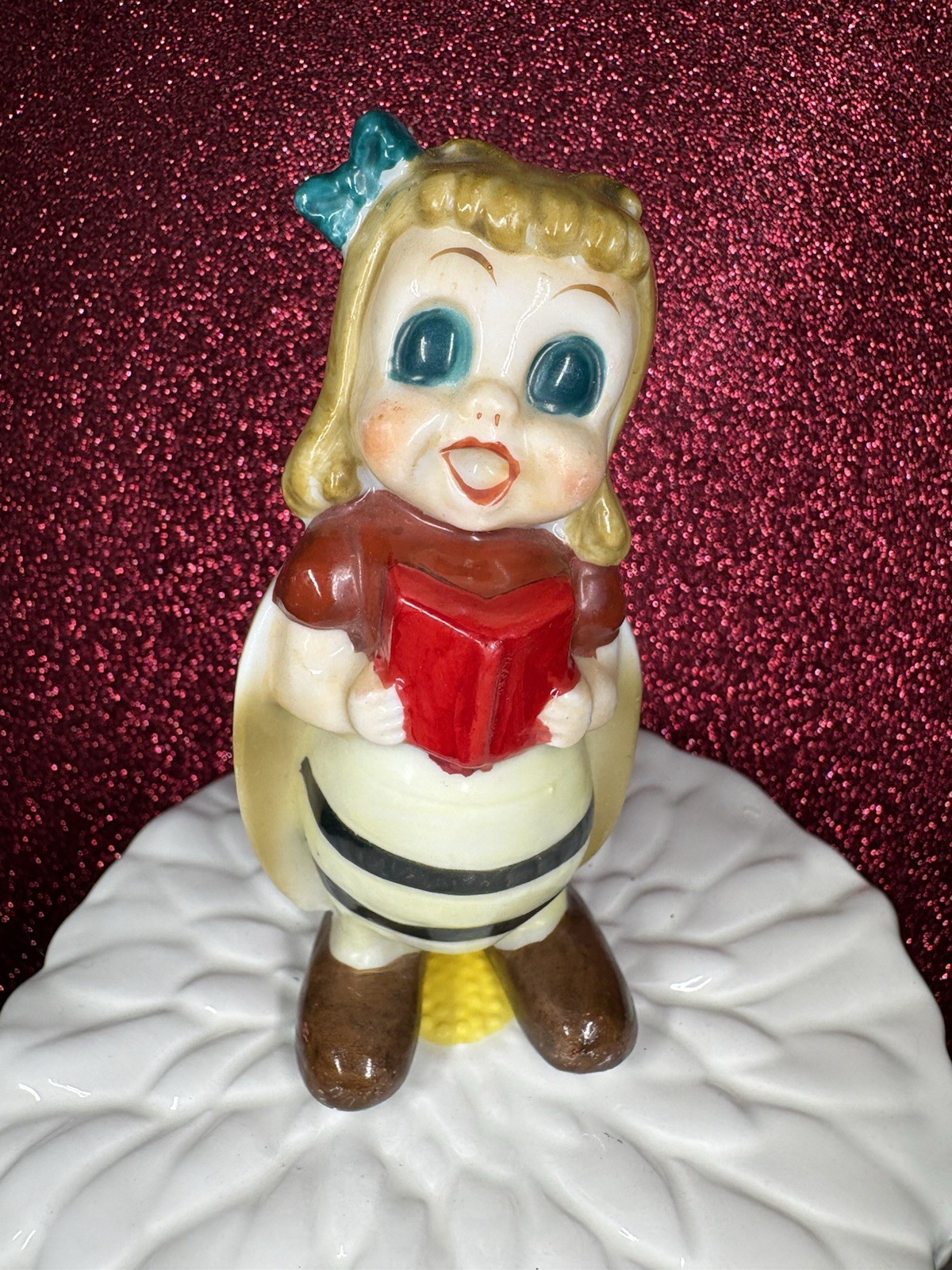 Vtg Anthropomorphic Big Eyed Bumble Bee Bug Girl Holding Red Book Figurine Japan