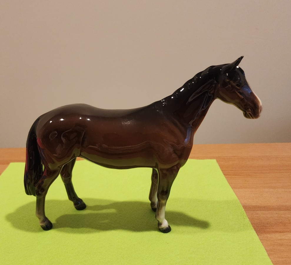 Vintage Porcelain Horse Figurine, Brown , Glazed, 7\ Vintage Porcelain Horse Figurine, Brown , Glazed, 7\