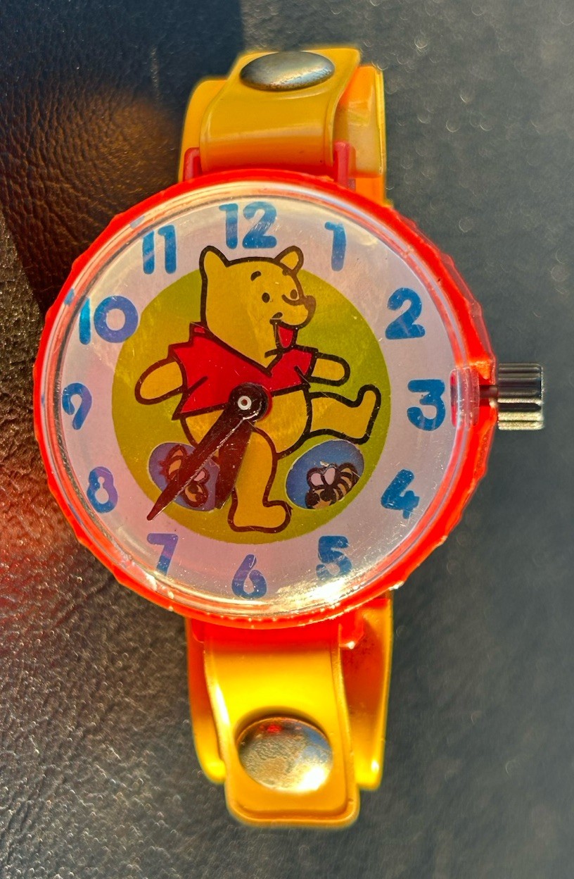 Vintage 1970s Walt Disney Productions Winnie the Pooh Watch Moving Bees Working Vintage 1970s Walt Disney Productions Winnie the Pooh Watch Moving Bees Working