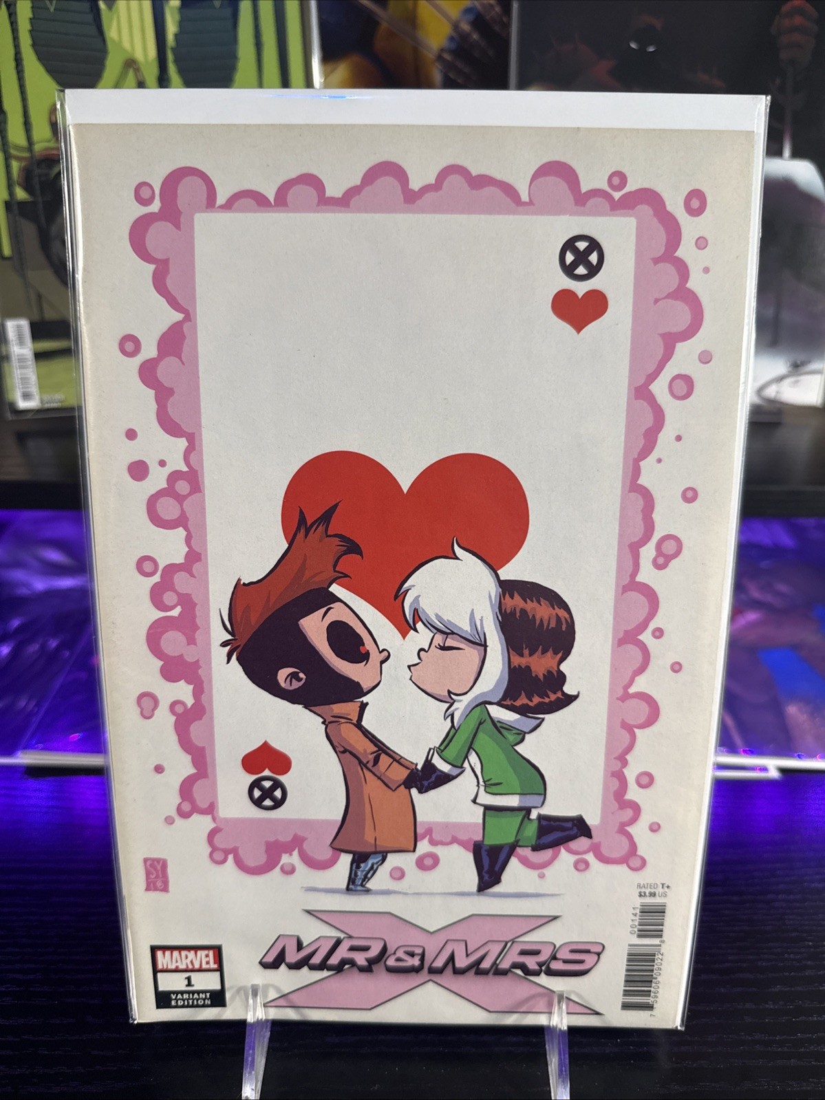 MR & MRS X #1  SKOTTIE YOUNG VARIANT GAMBIT ROGUE 2018 MARVEL 
