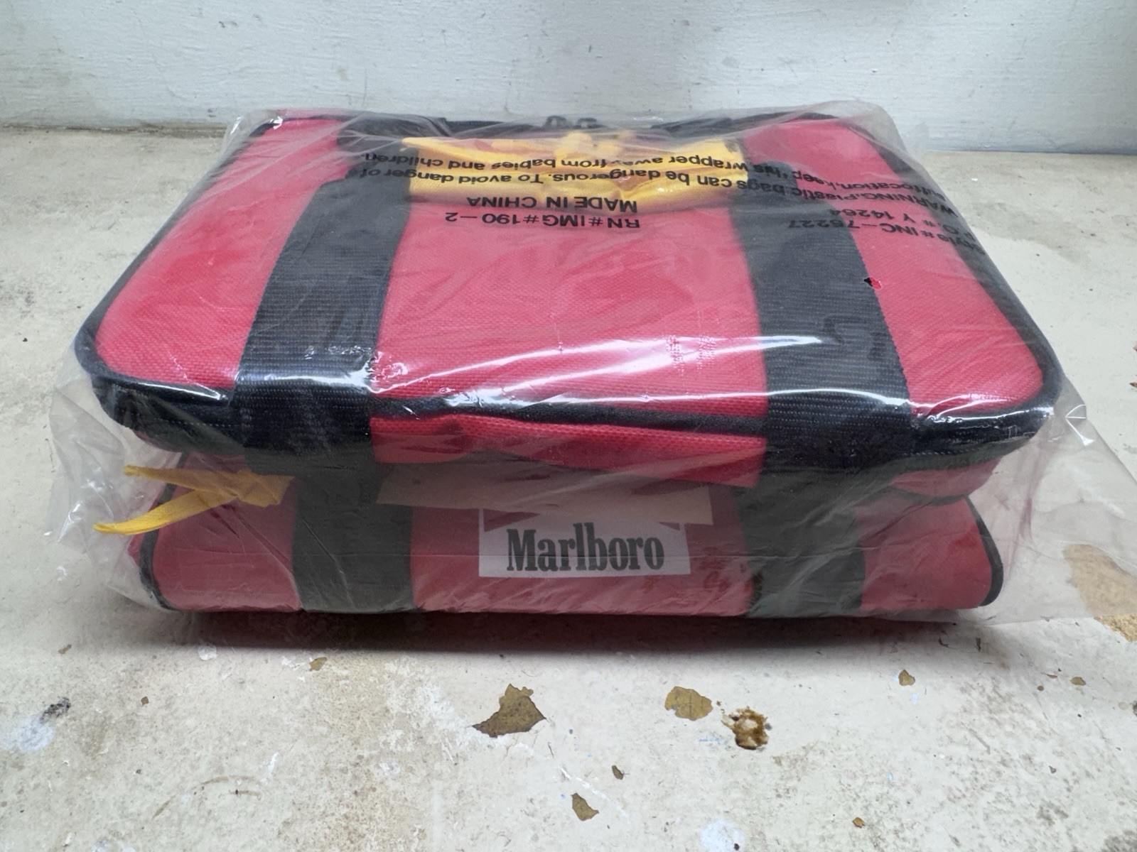 VTG Unused 1995 Marlboro Promotional Cooler Bag 90s Cigarettes Advertising