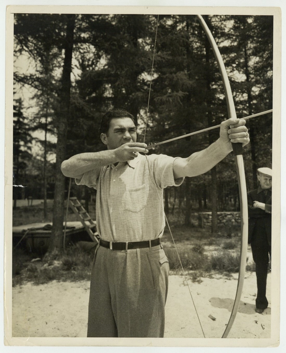 Max Schmeling 1940 Candid Photo 8x10 German Boxer Boxing Champion Archery J11029 Max Schmeling 1940 Candid Photo 8x10 German Boxer Boxing Champion Archery J11029
