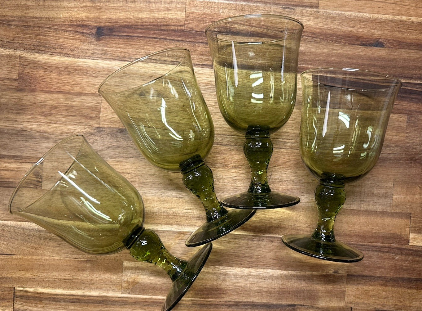*Vintage*Set of 4 Libbey Martello Avocado Green Stemmed Goblets 7.5”