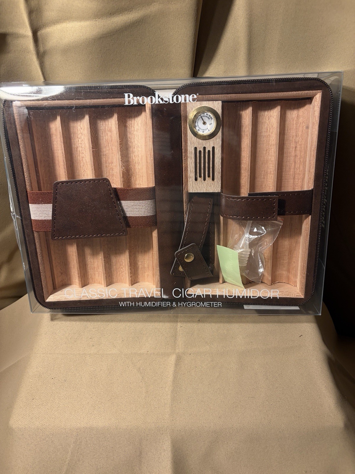 Brookstone Classic Travel Cigar Humidor
