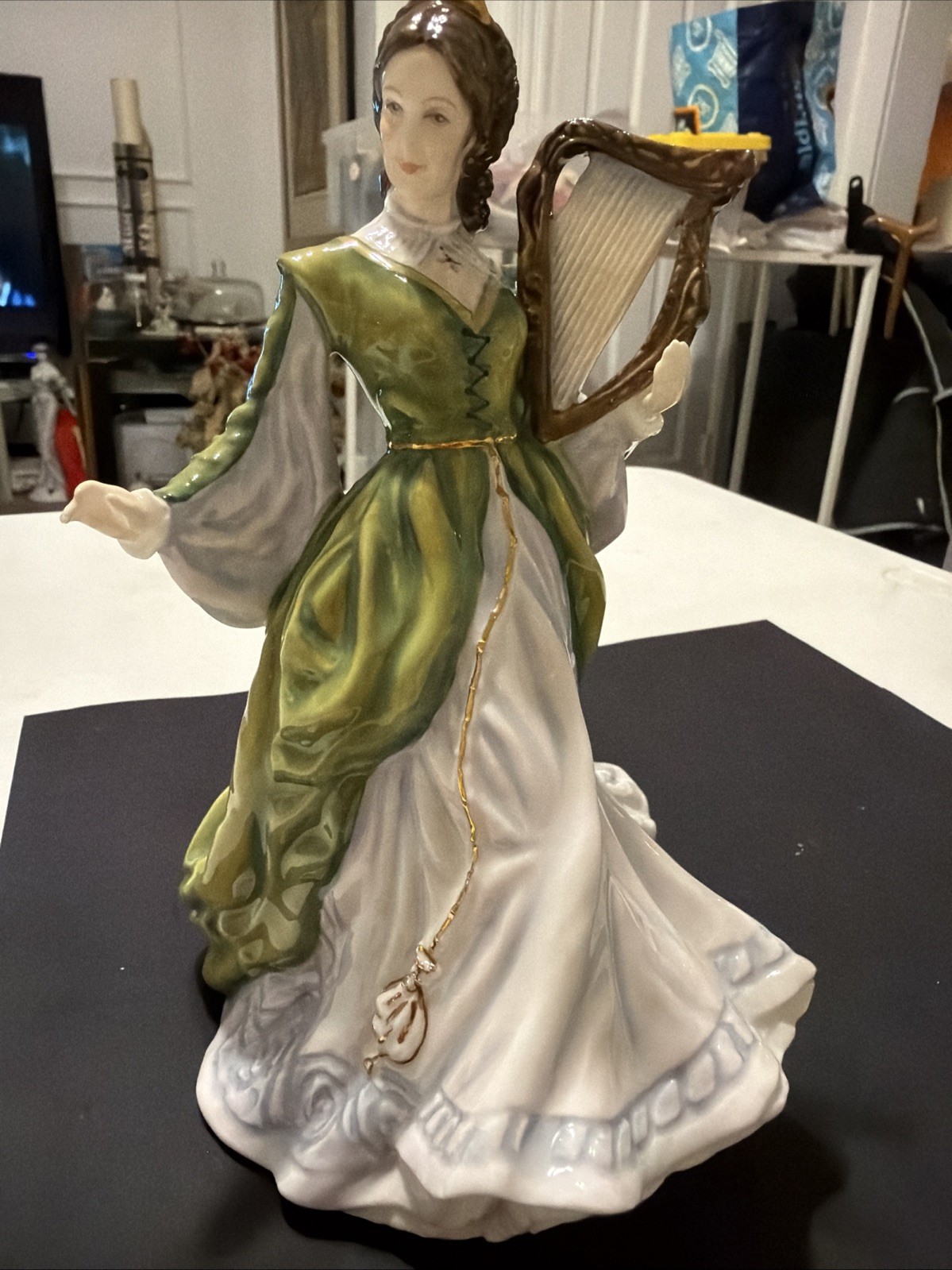 Royal Doulton Ireland HN3628 Ladies Of The British Isles Figurine Signed