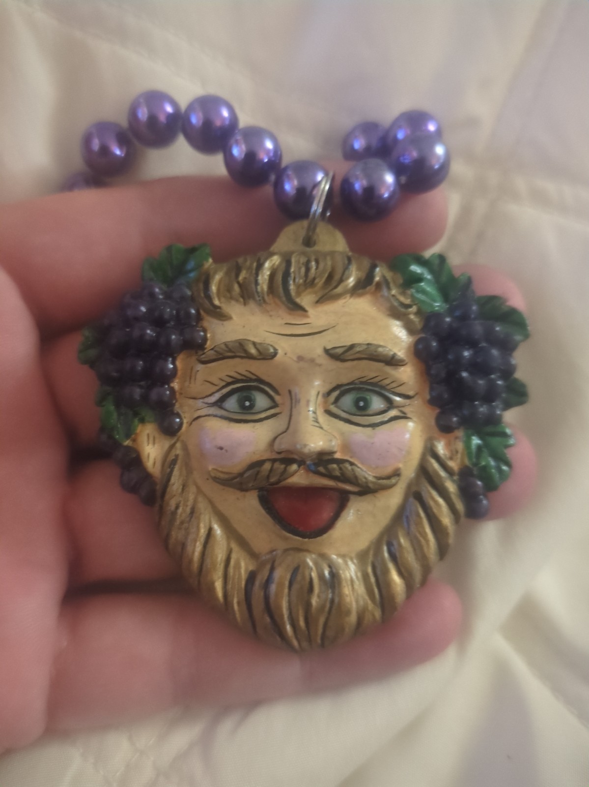 Vintage 2000 Souvenir Bacchus G Wine Krewe Mardi Gras Bead Pendant Necklace NOLA