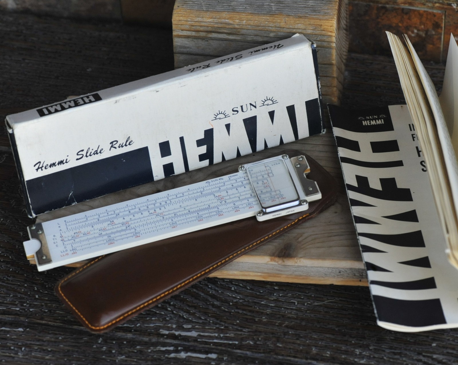 Vintage SUN HEMMI 149A Bamboo Slide Rule & Leather Case Box and Manual