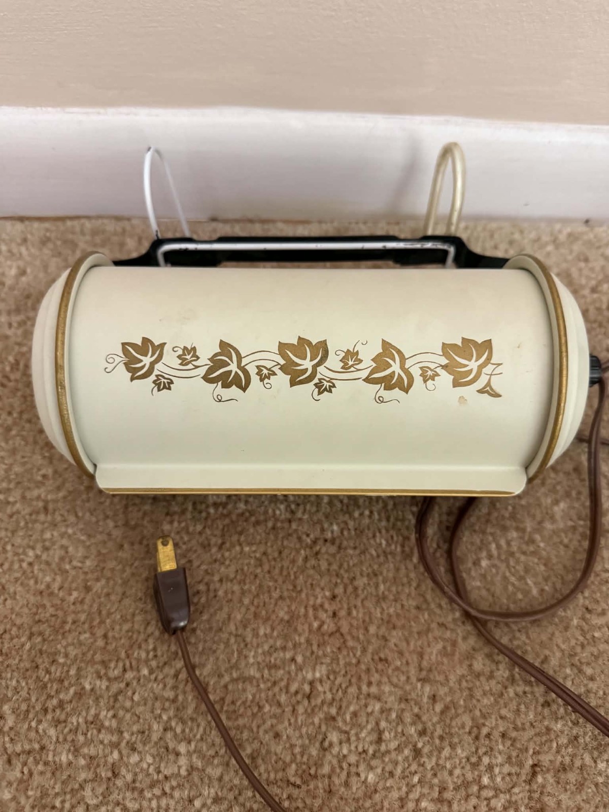 VTG MCM art deco Red Metal Reading Light Wall Mounted Bed Headboard Lamp Works VTG MCM art deco Red Metal Reading Light Wall Mounted Bed Headboard Lamp Works