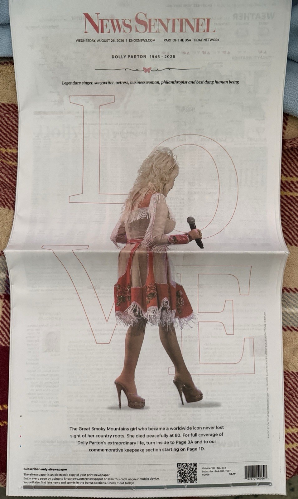Set Of 7 Different Local And National Newspaper Dolly Parton