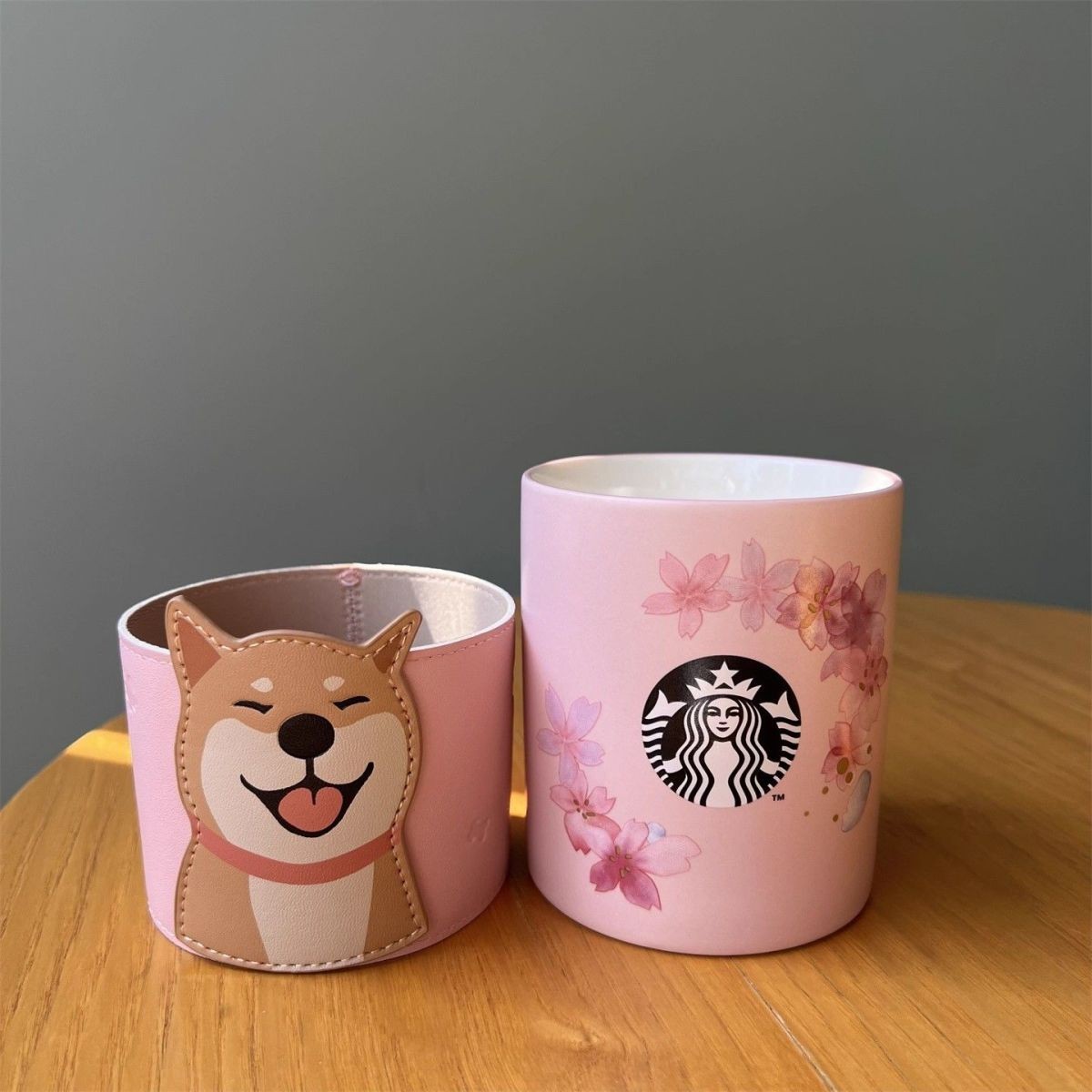 Starbucks Cherry Blossom Shiba Inu Ceramic Mug with Sleeve 12oz/355ml Coffee Cup Starbucks Cherry Blossom Shiba Inu Ceramic Mug with Sleeve 12oz/355ml Coffee Cup