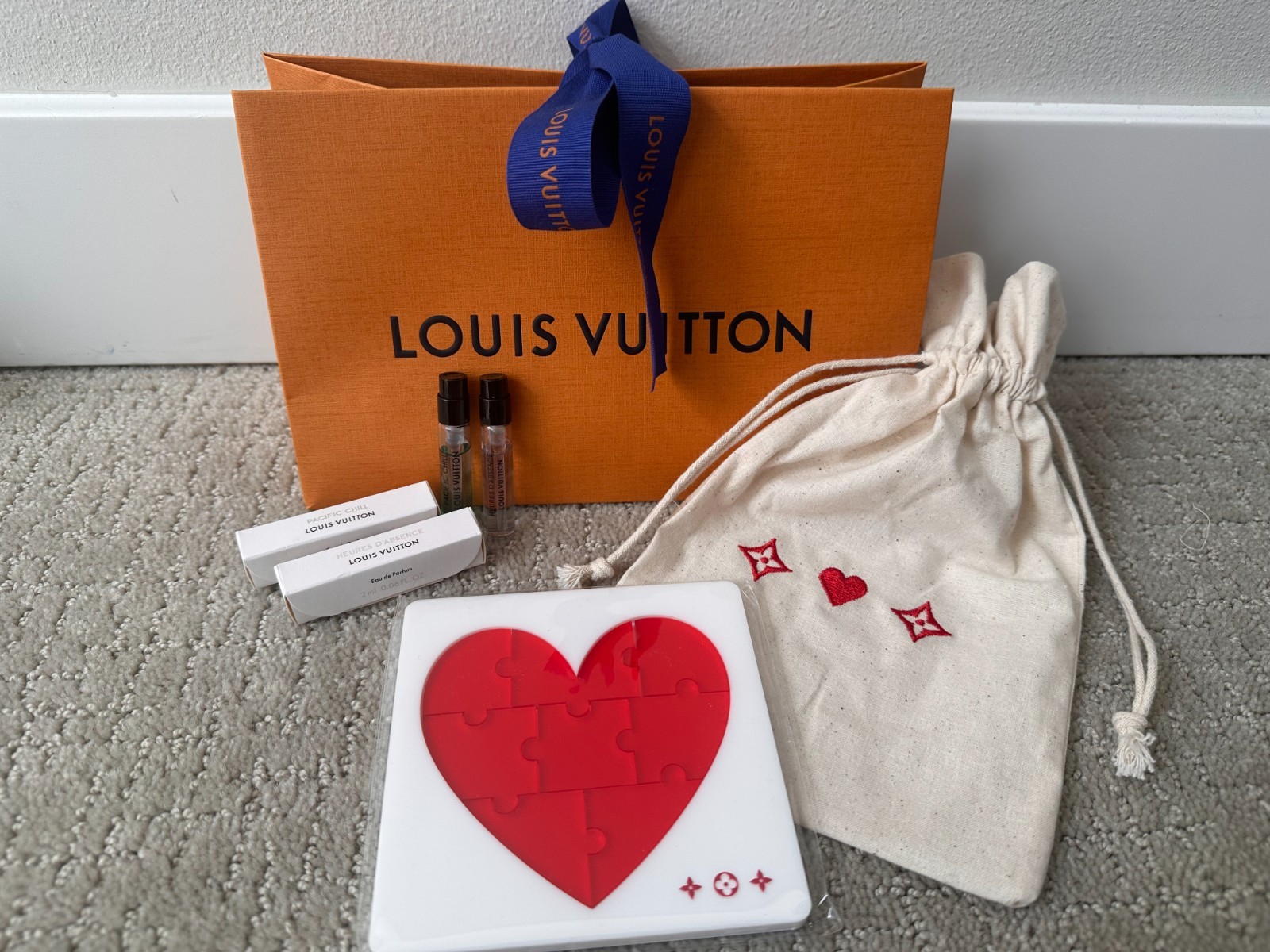 Authentic Louis Vuitton VIP Heart Puzzle Coaster + 2 fragrance samples +gift bag