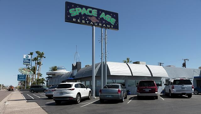 Gila Bend Arizona 2018 Space Age Lodge and Restaurant Sign Motel Exterior