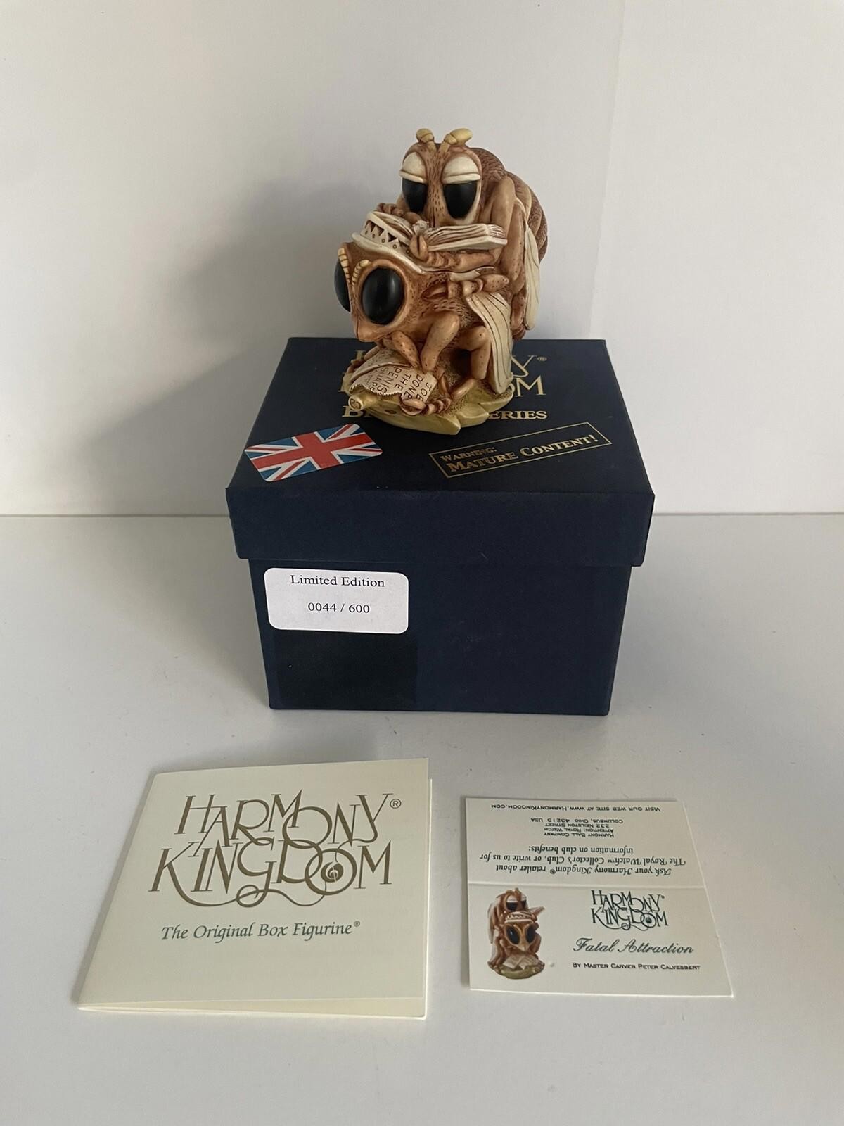 Harmony Kingdom Fatal Attraction Bee Blue Box Limited Edition 044/600 Signed