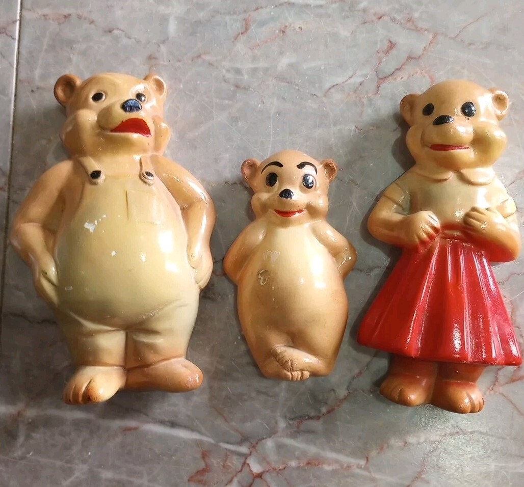 Vintage Three 3 Bears Plaster Chalk Ware Wall Plaques Nursery Decor
