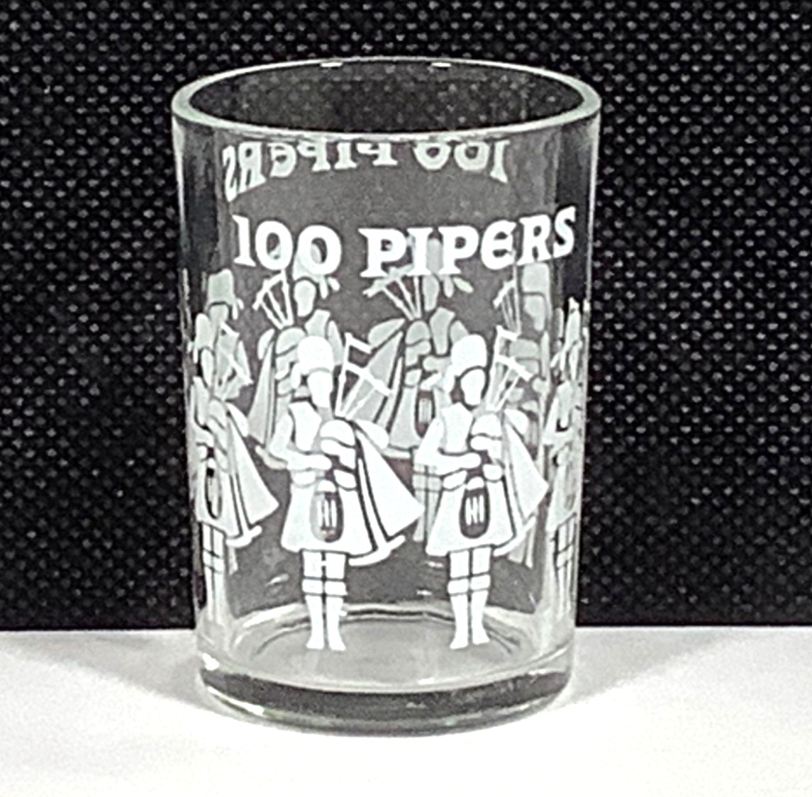 Vintage Seagrams 100 Pipers Etched Shot Glass Scotch Whiskey Barware Bagpipes