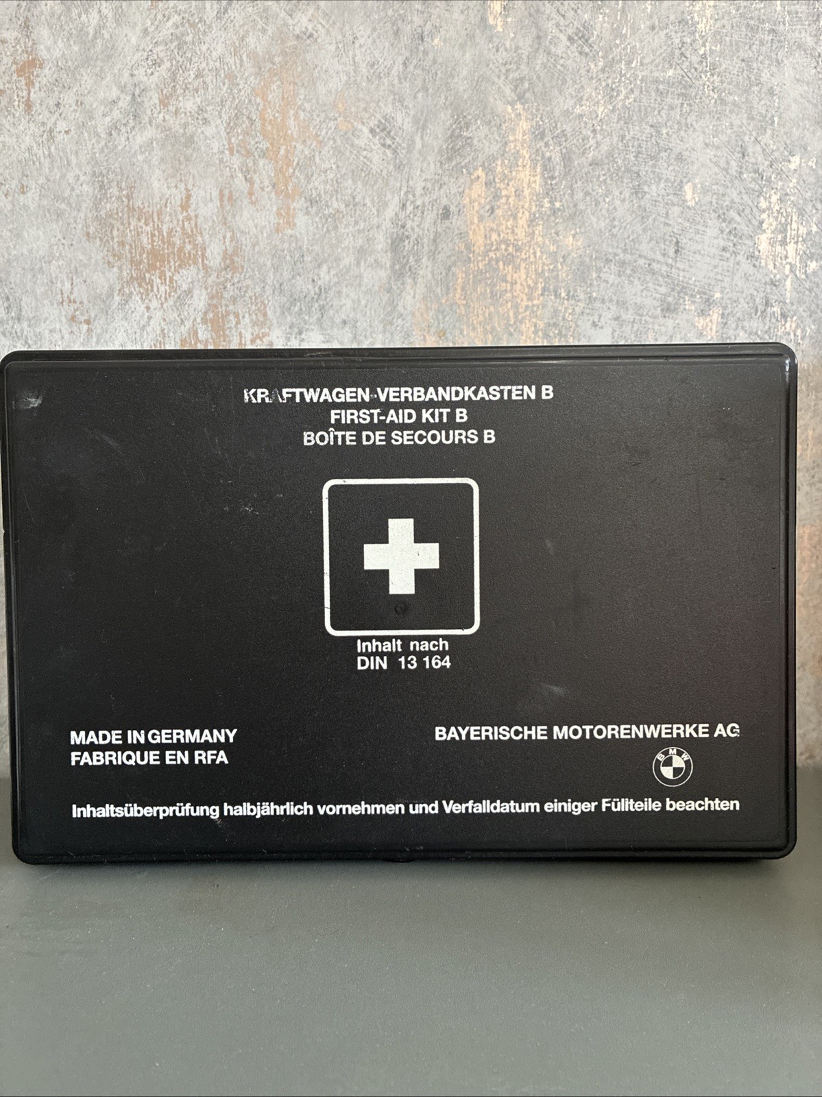 Vintage Genuine BMW First Aid Kit CASE & CONTENTS OEM 52201859303 E36 E34 E31