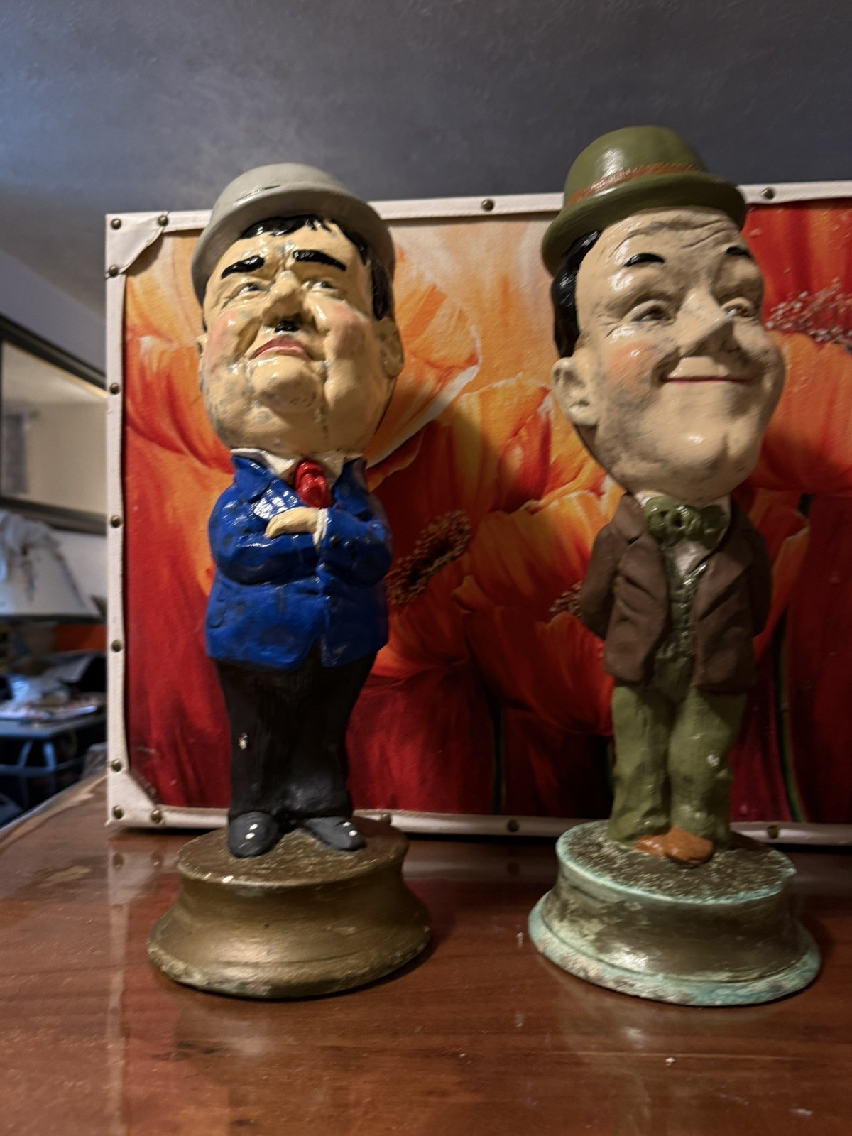 19” Inch ESCO TUSCANY LIKE LAUREL AND HARDY CHALKWARE PLASTER STATUES 19” Inch ESCO TUSCANY LIKE LAUREL AND HARDY CHALKWARE PLASTER STATUES