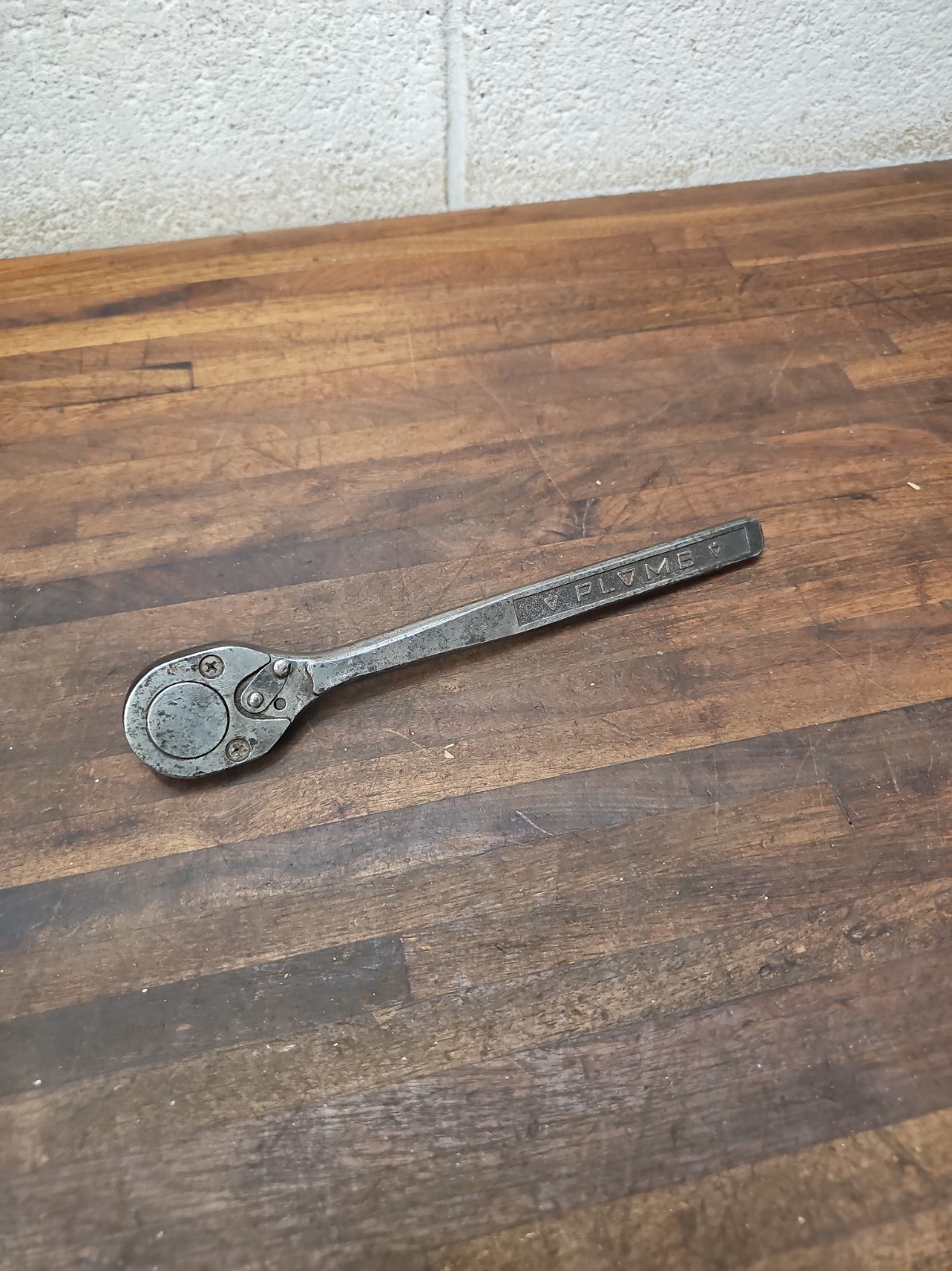 A174- Vintage PLOMB PLVMB 1/2 Drive Ratchet 5449 Pebble Finish USA