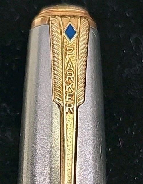 Rare Fountain Pen Parker 51 Vacumatic Blue Diamond in brown Resin & Gold Pl. Rare Fountain Pen Parker 51 Vacumatic Blue Diamond in brown Resin & Gold Pl.