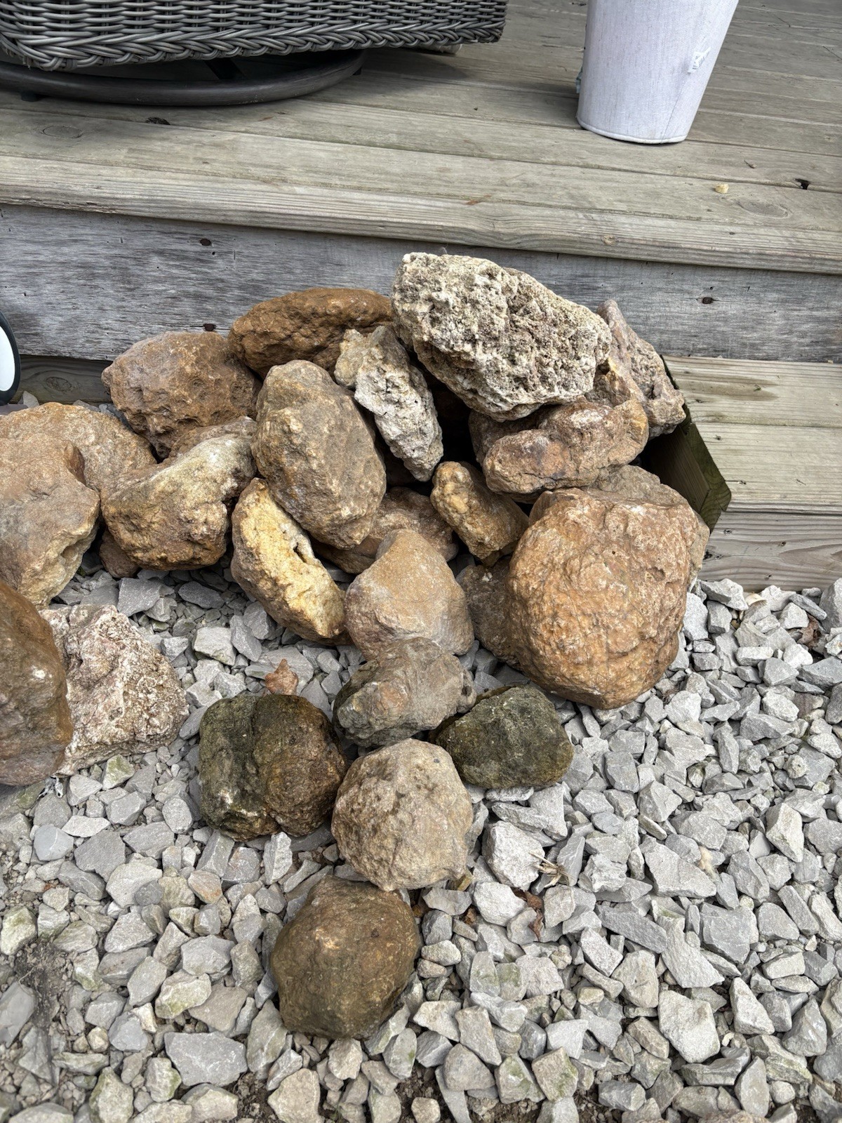 6 LB Lot Unopened Geodes/Agates/Nodules Semi Solid - Solid Lapidary (Qty: 1-10) 6 LB Lot Unopened Geodes/Agates/Nodules Semi Solid - Solid Lapidary (Qty: 1-10)