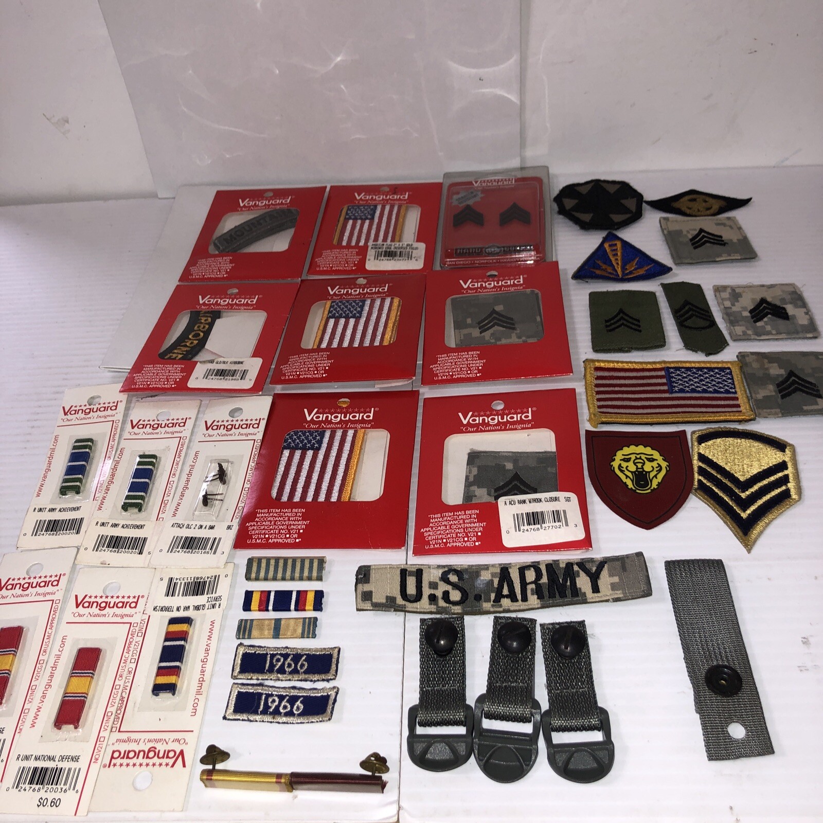 Vanguard US Military Insignia Mixed Lot 36 Vanguard US Military Insignia Mixed Lot 36