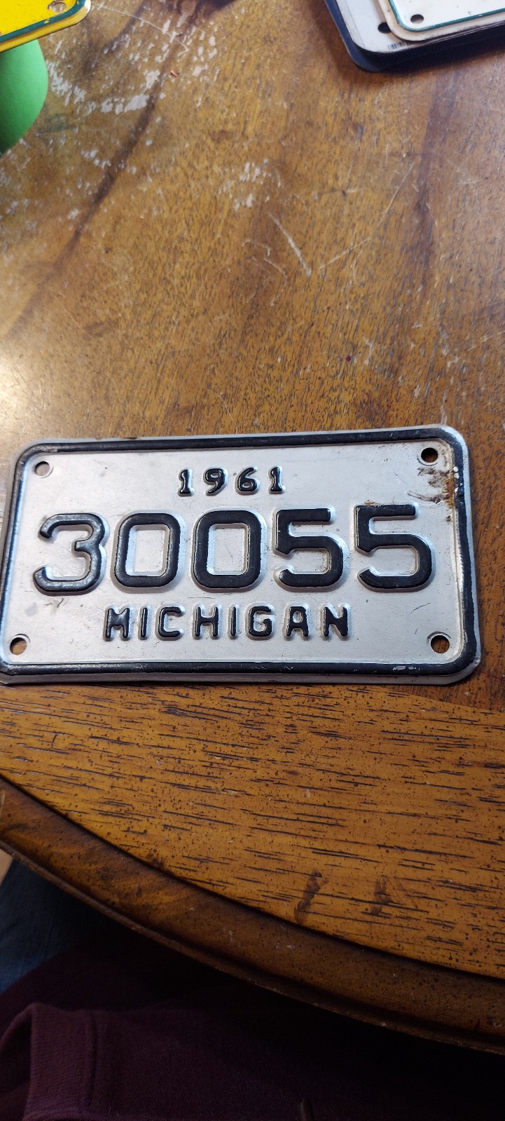 VINTAGE 1961 MICHIGAN MOTORCYCLE LICENSE PLATE 30055