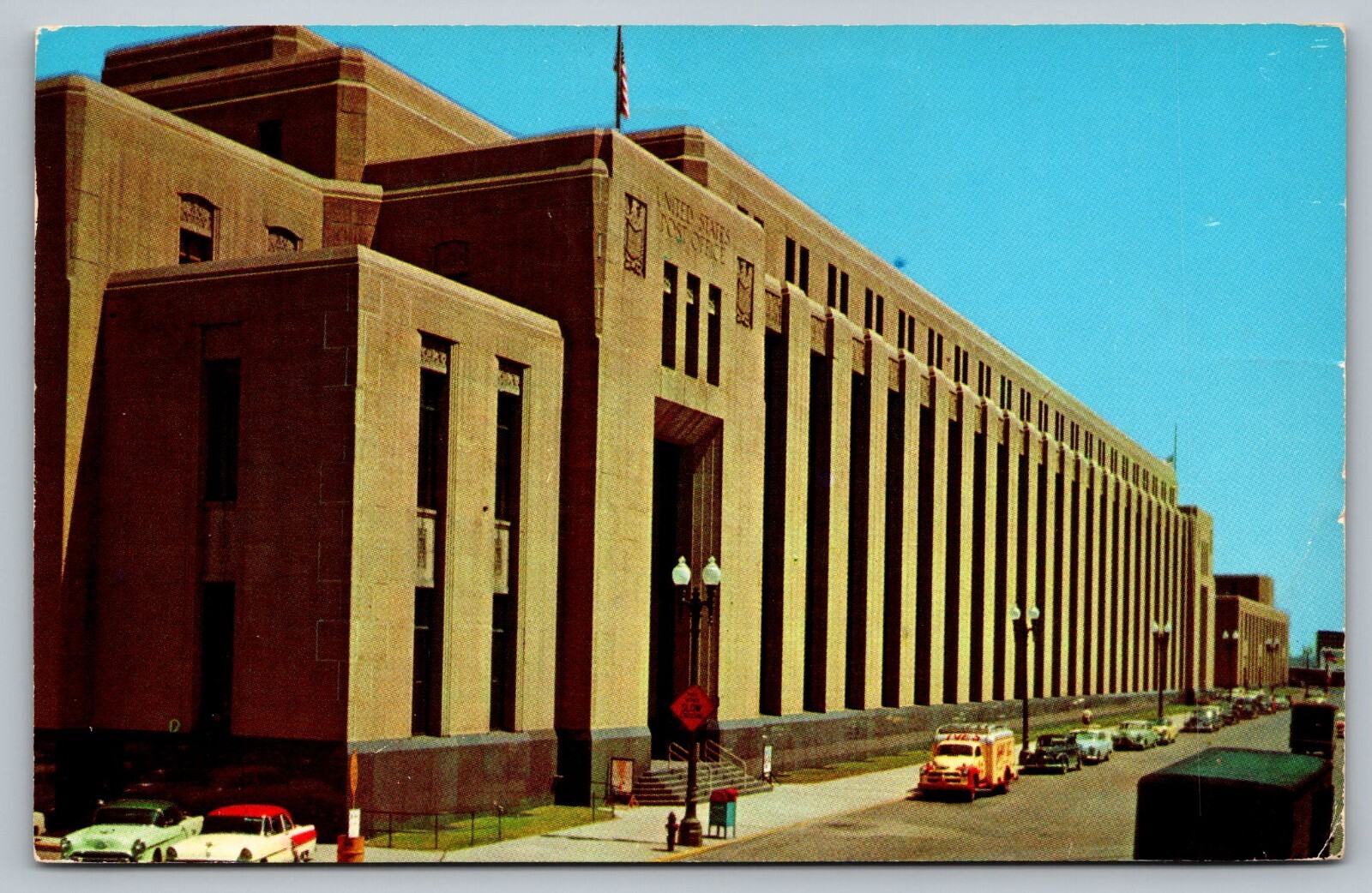 Postcard U.S. Government Post Office Minneapolis c1956 Ives Truck Minnesota MN