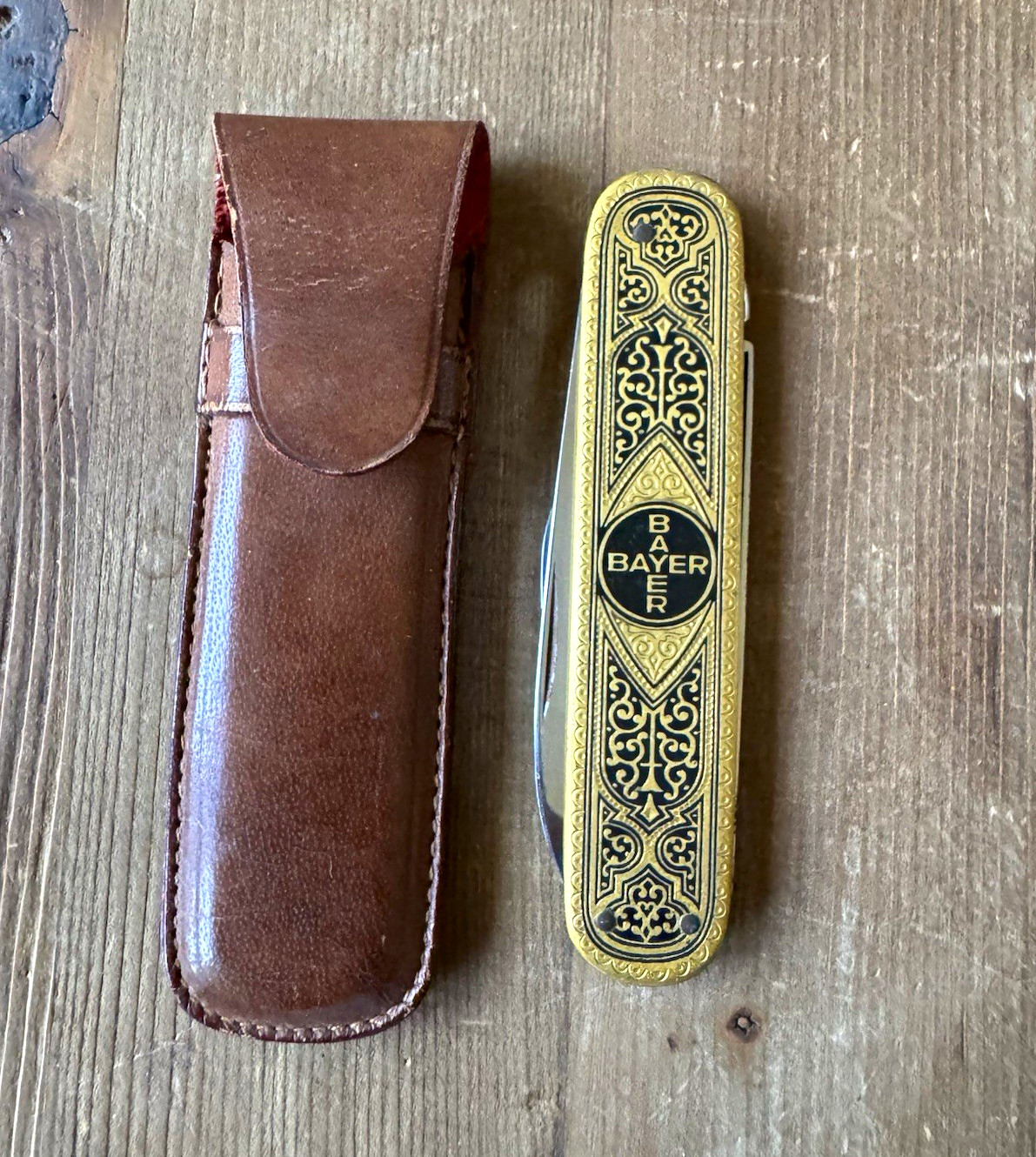 Vintage BAYER Pocket Knife w Sheath. Germany Solingen. Toledo Damascene style.