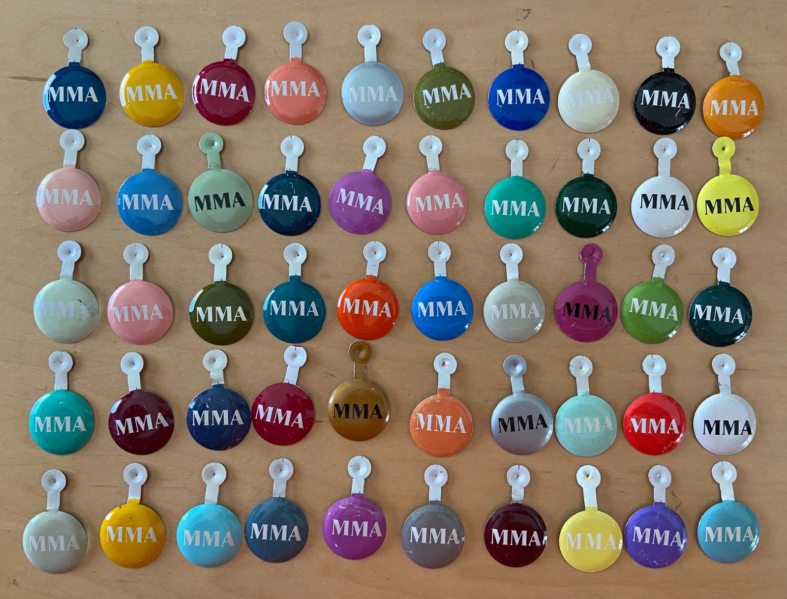 Vintage Metropolitan Museum of Art Metal Admission Button, MMA, lot of 50