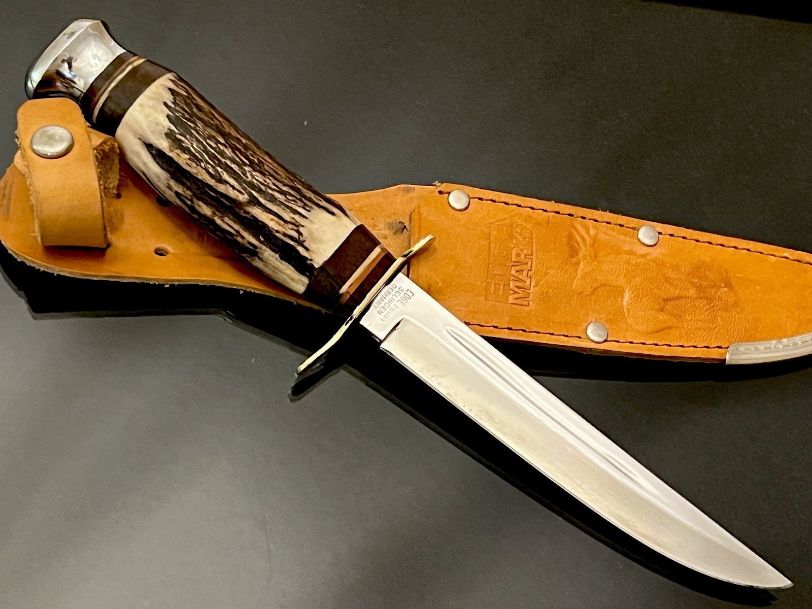 Vintage Edge Solingen Germany Stag 9-1/8” Fixed Blade Hunting Knife Near Mint. Vintage Edge Solingen Germany Stag 9-1/8” Fixed Blade Hunting Knife Near Mint.