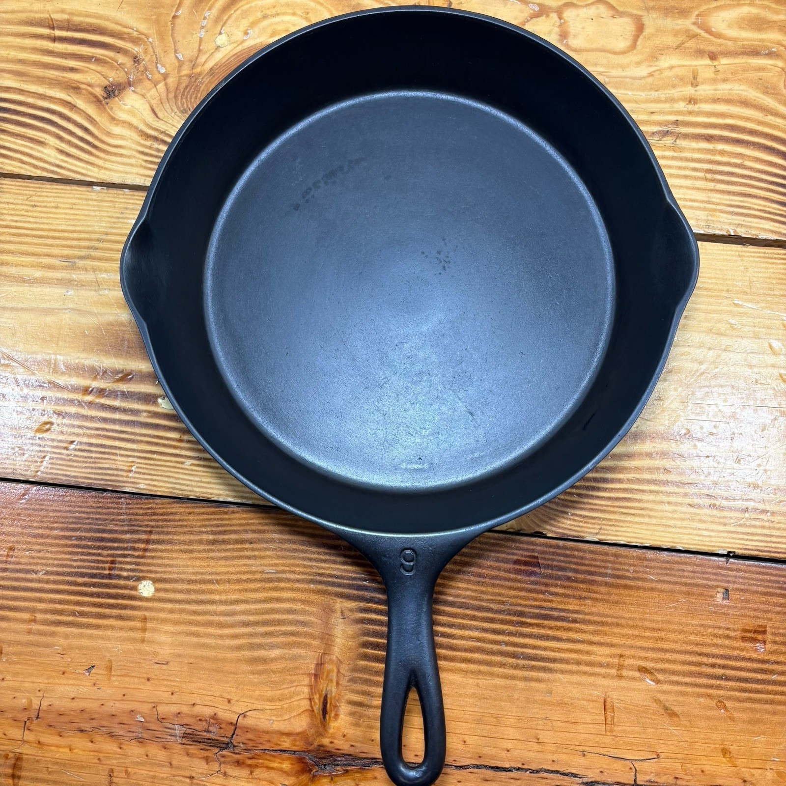 Wagner Ware #9 1059 Sidney O Cast Iron Skillet Heat Ring Stylized Logo Vintage Wagner Ware #9 1059 Sidney O Cast Iron Skillet Heat Ring Stylized Logo Vintage