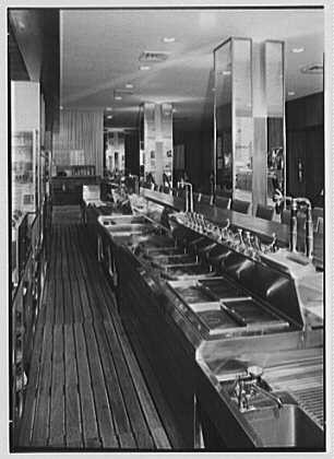 New York NY Rockefeller Center Schrafft\'s Soda Fountain 1930s Esso Building