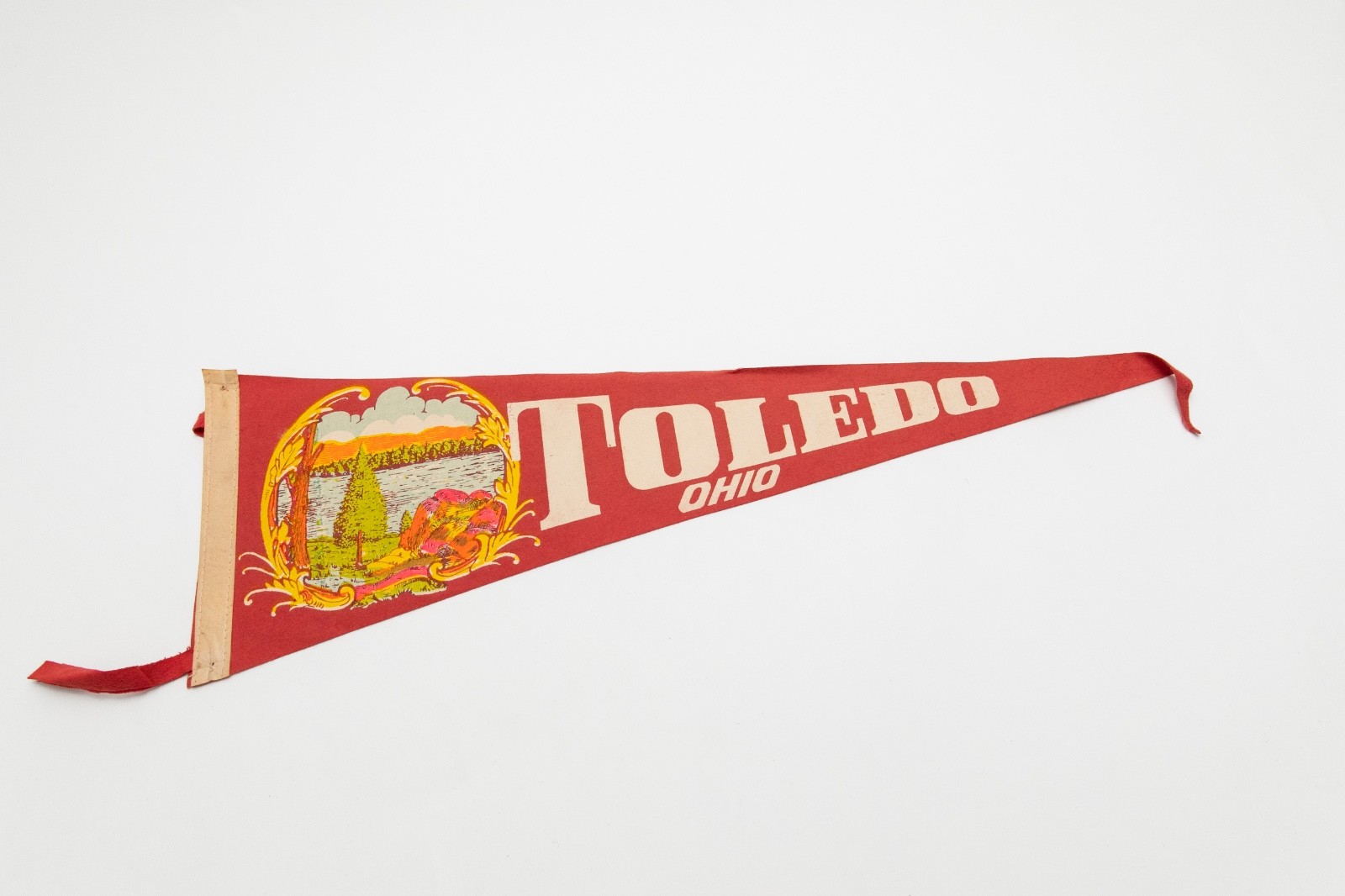 Vintage Toledo Ohio Souvenir Felt Pennant 27