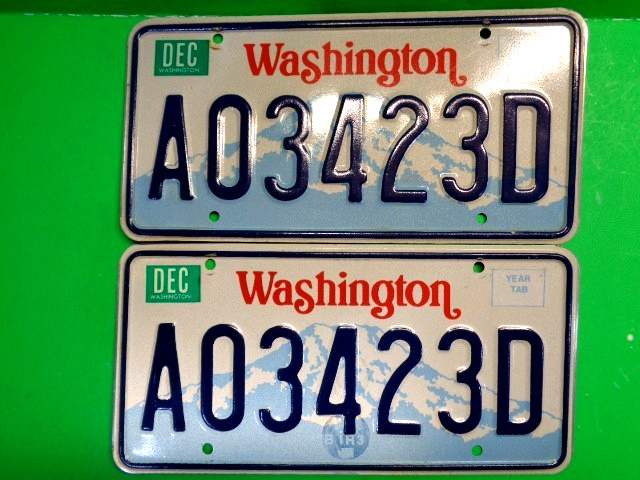 1991-1999 vintage Washington License Plate Pair for a pickup truck. Very Nice.