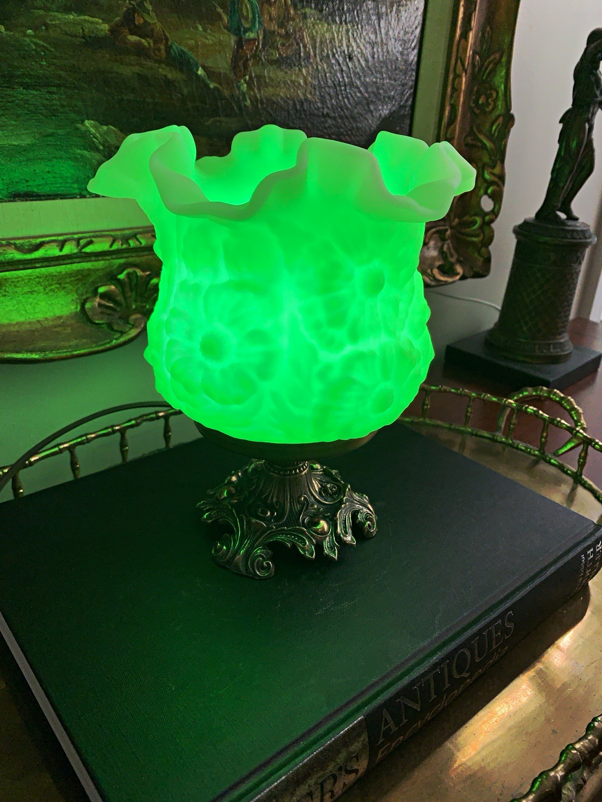Vintage Custom Fenton Uranium Poppy Glass Loevsky and Loevsky Mood Lamp
