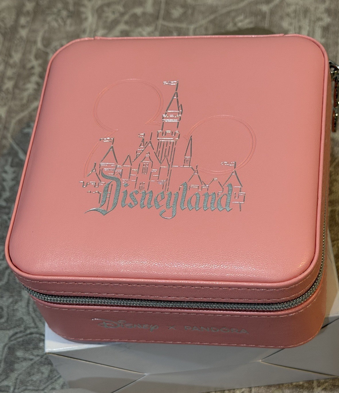 Pandora x Disneyland Pink Travel Jewelry Box Park Exclusive Disneyland New NIB