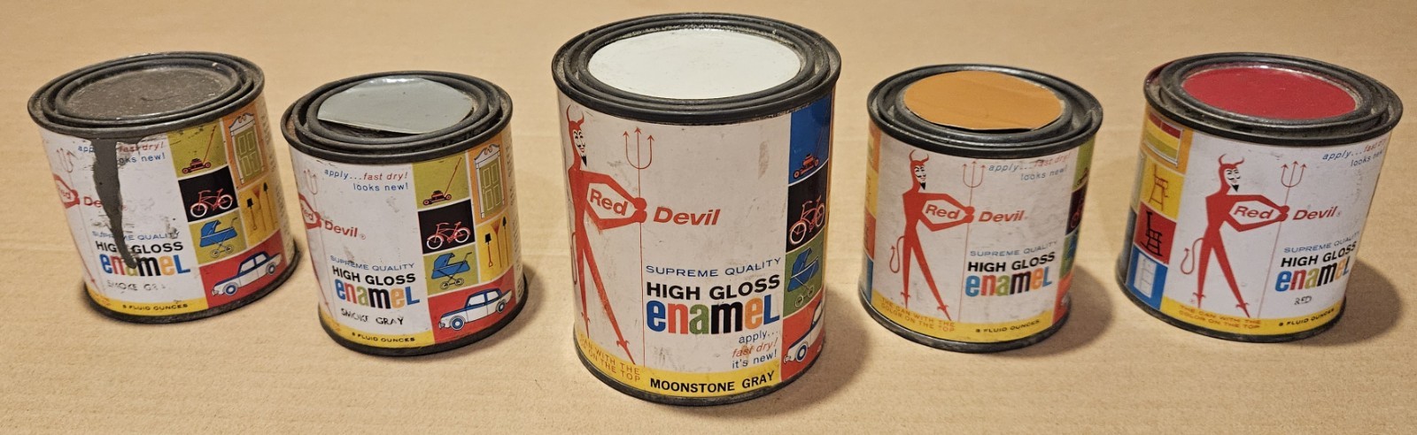 5 Vintage Red Devil High Gloss Enamel Paint Cans Great graphics