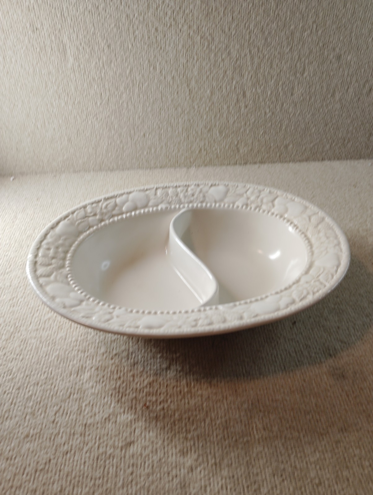 Vintage Metlox Vernon Ware Antiqua Divided Oval Serving Bowl 12\ Vintage Metlox Vernon Ware Antiqua Divided Oval Serving Bowl 12\