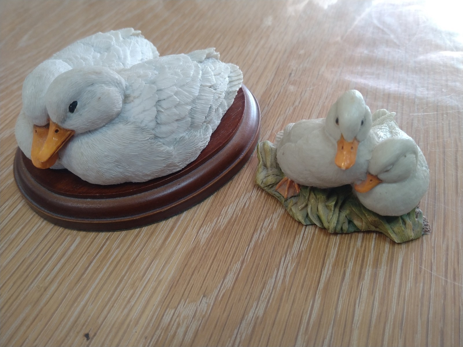 2 X Sherratt And Simpson Duck Pairs One On Plinth 