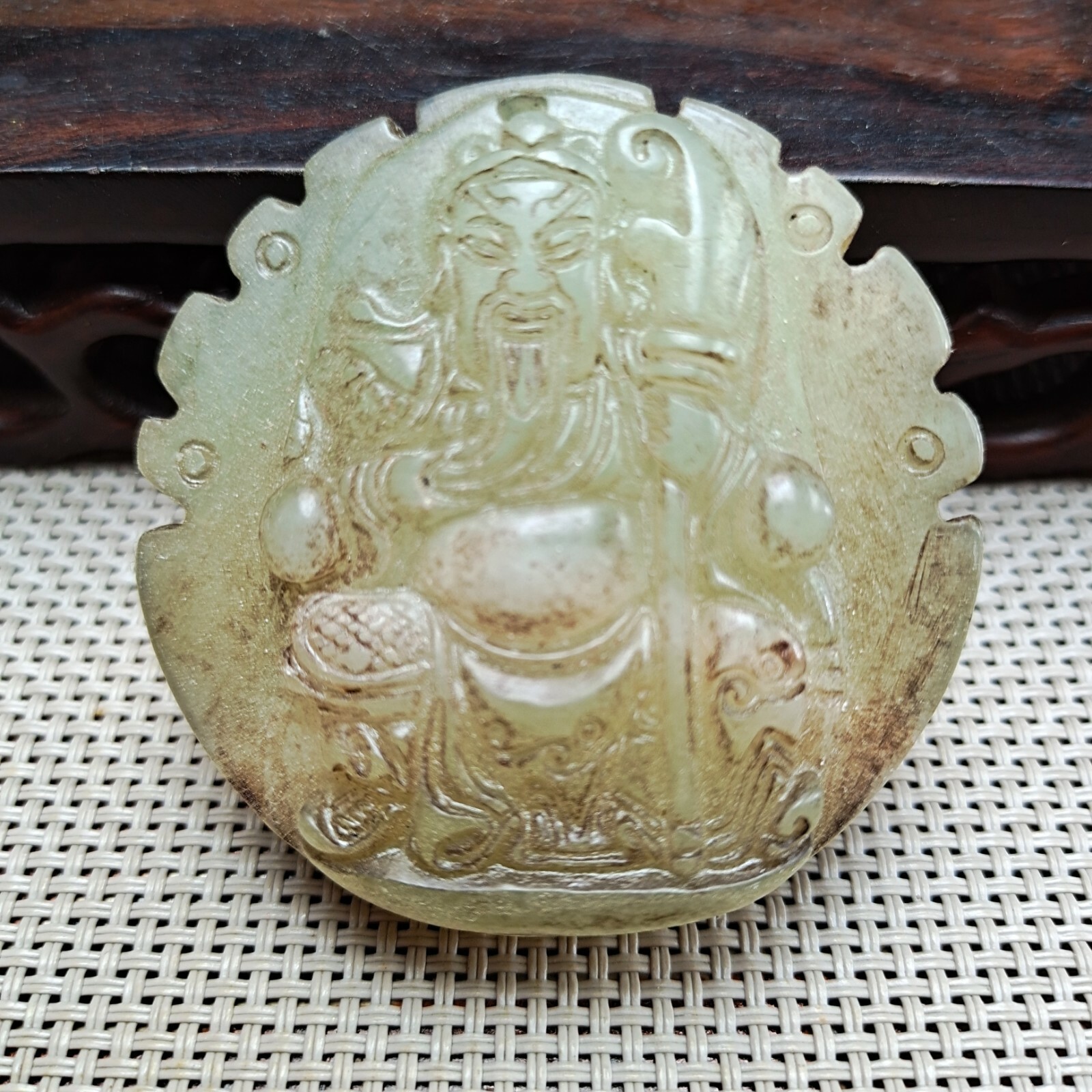 Chinese collectible,Jade hand-carved ,Ancient jade GuanGong statue pendant1204 Chinese collectible,Jade hand-carved ,Ancient jade GuanGong statue pendant1204