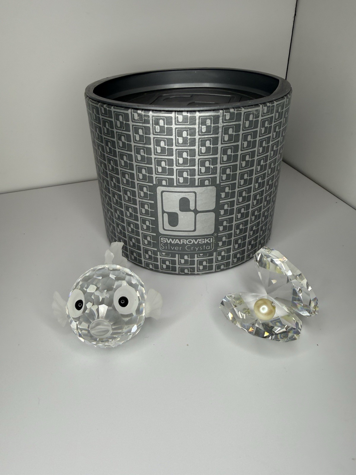 Lot Of 2 Swarovski Crystal Figurines, Blowfish And Clam With Pearl, One Box Lot Of 2 Swarovski Crystal Figurines, Blowfish And Clam With Pearl, One Box