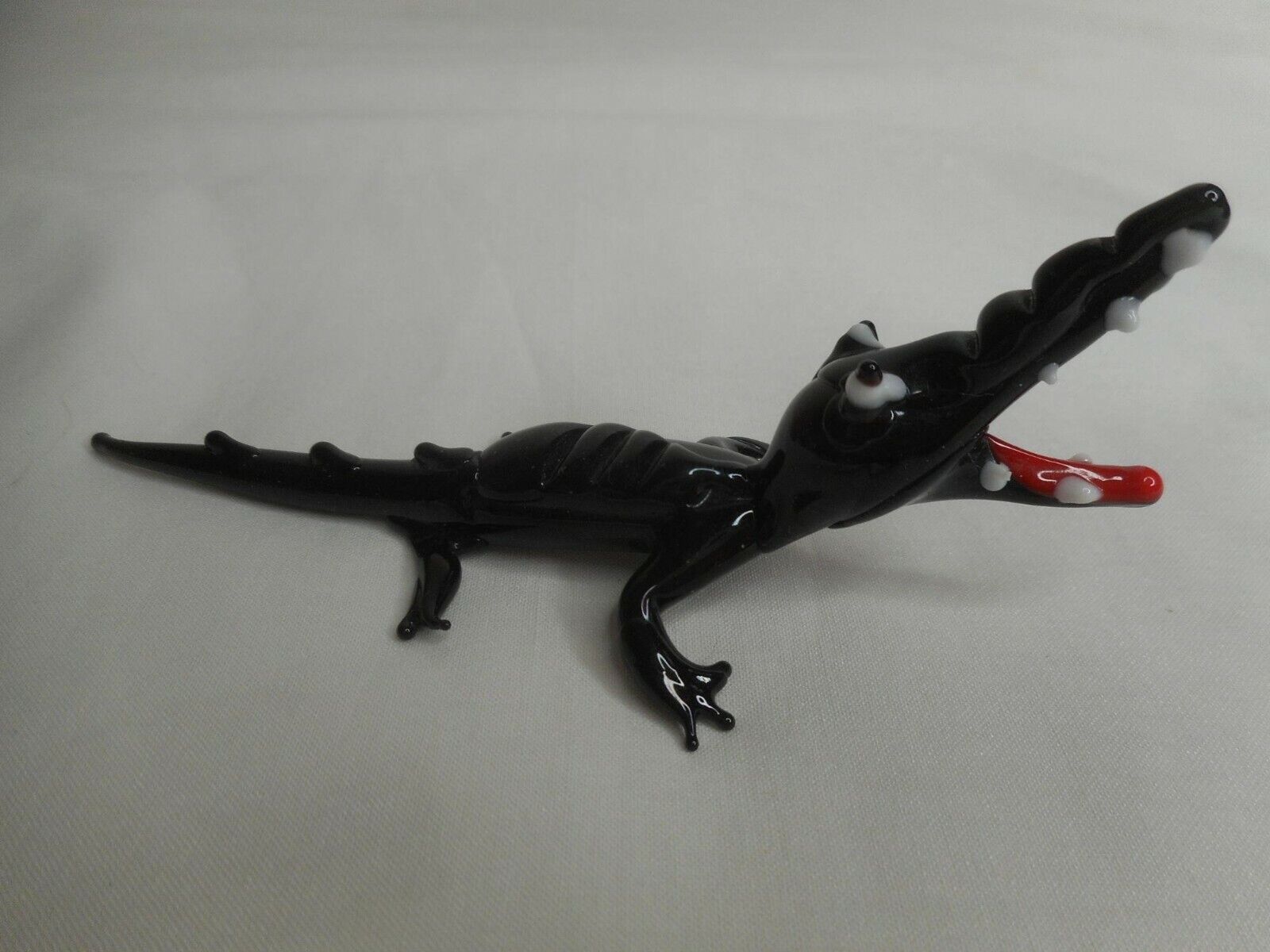 Studio Art Glass small Black Reptile Alligator Crocodile Figurine