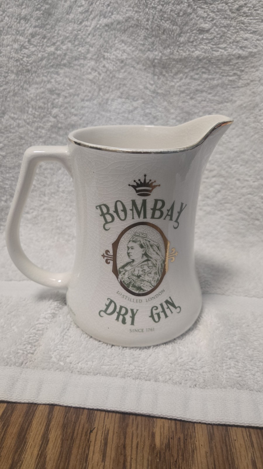 Vintage Bombay Dry Gin Pitcher Wade Staffordshire Pottery Queen Victoria Pub Jug Vintage Bombay Dry Gin Pitcher Wade Staffordshire Pottery Queen Victoria Pub Jug